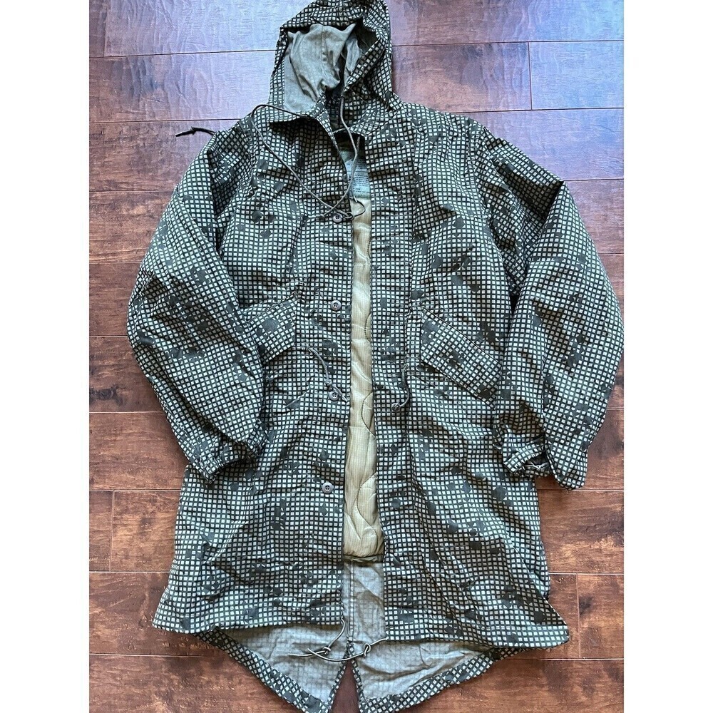 Vintage Military Issued Night Desert Camouflage Parka XS Liner Fishtail 80s